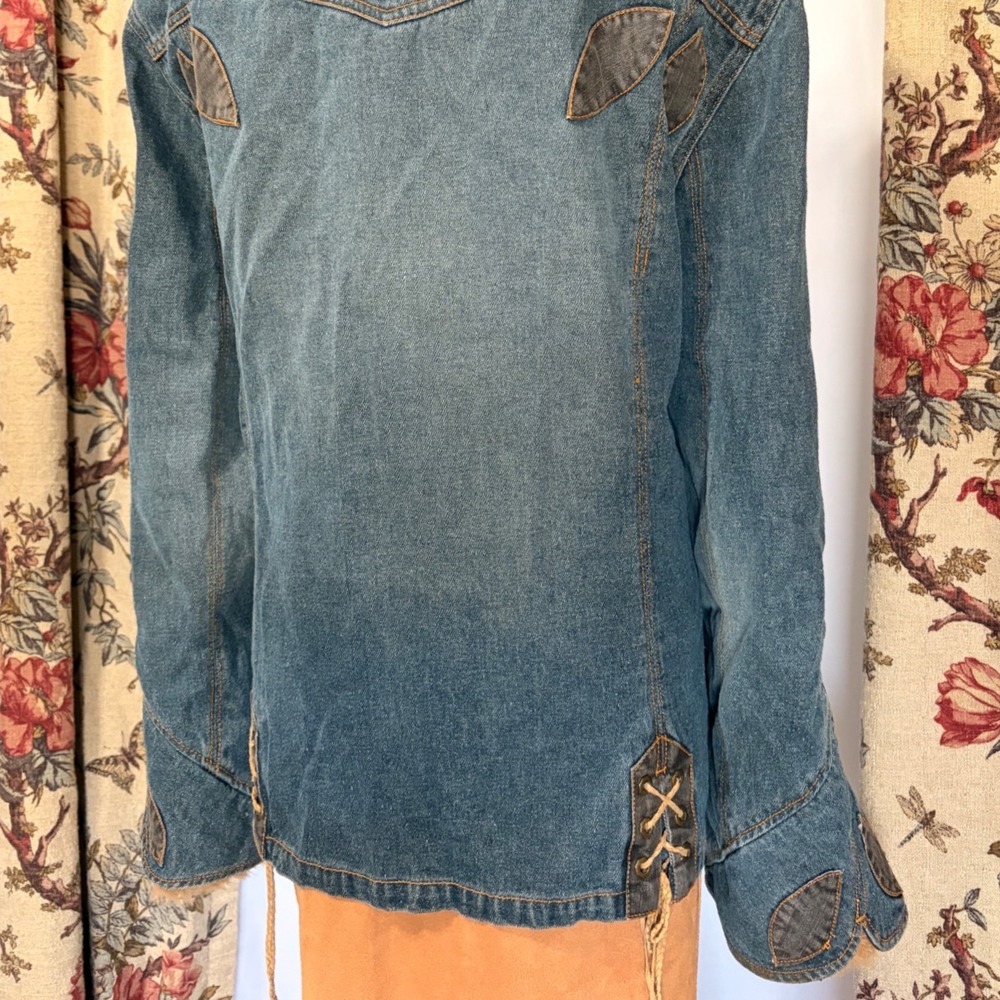 Faded Glory Blue Denim Coat with tan Faux Fur Trim and Boho Floral Embroidery - Picture 7 of 13